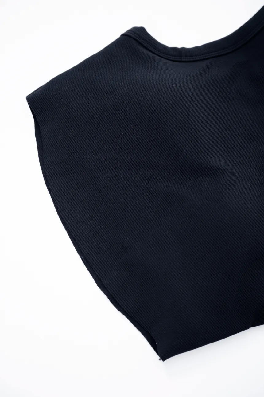 Blake Top – Cropped Tank with Curved Hem