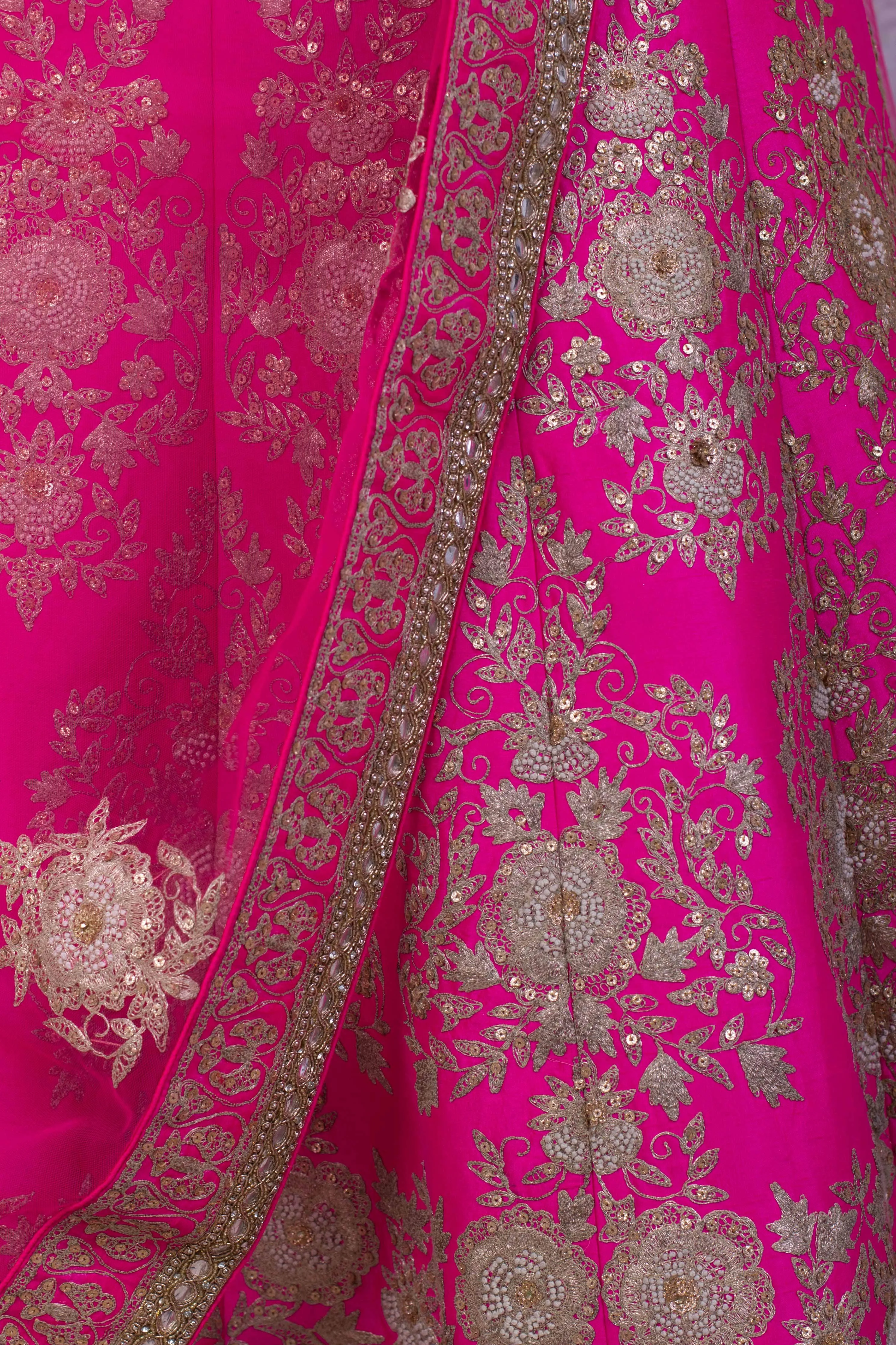 I8/1069 Dupion embd lengha/net dup