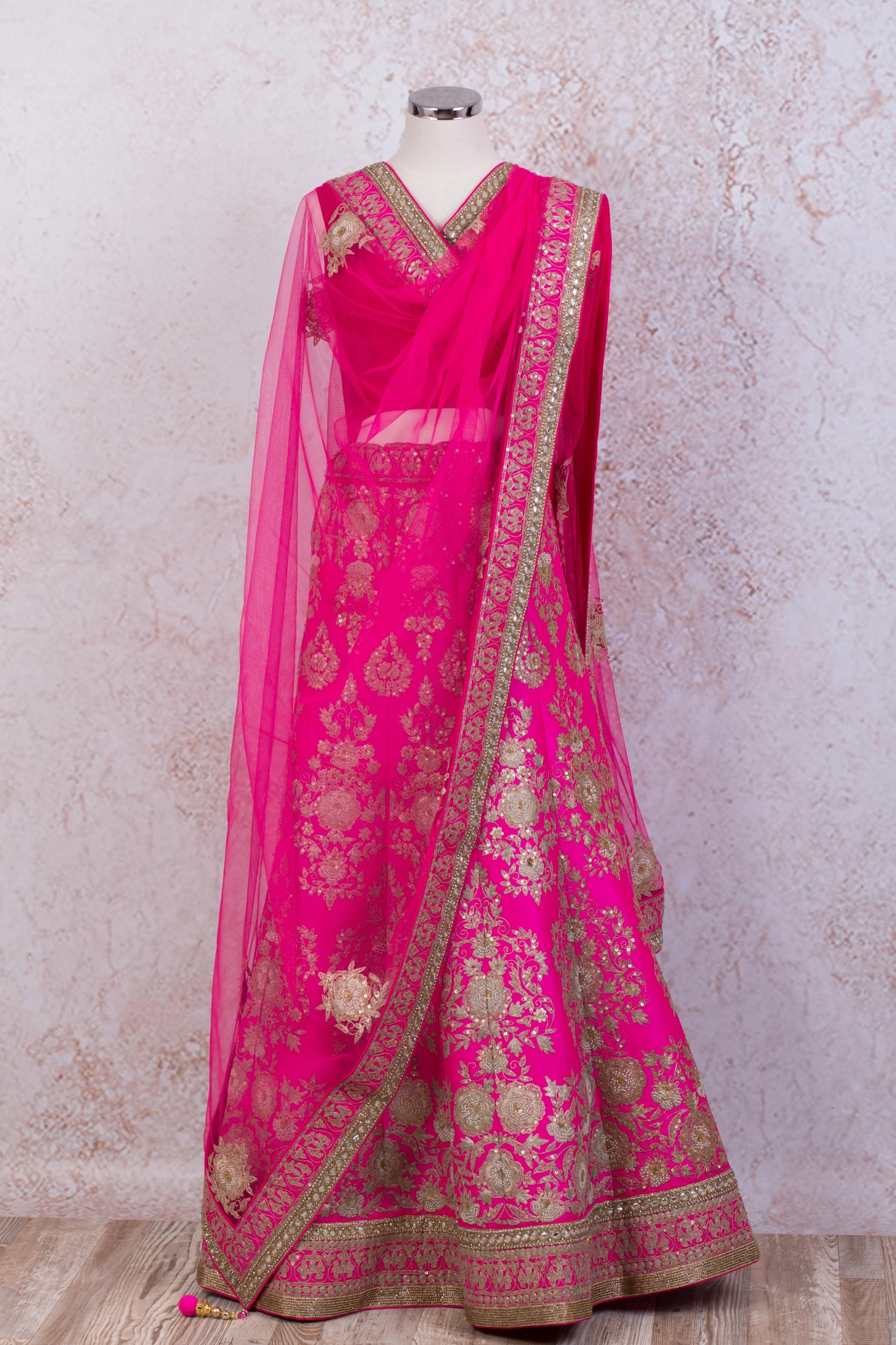 I8/1069 Dupion embd lengha/net dup