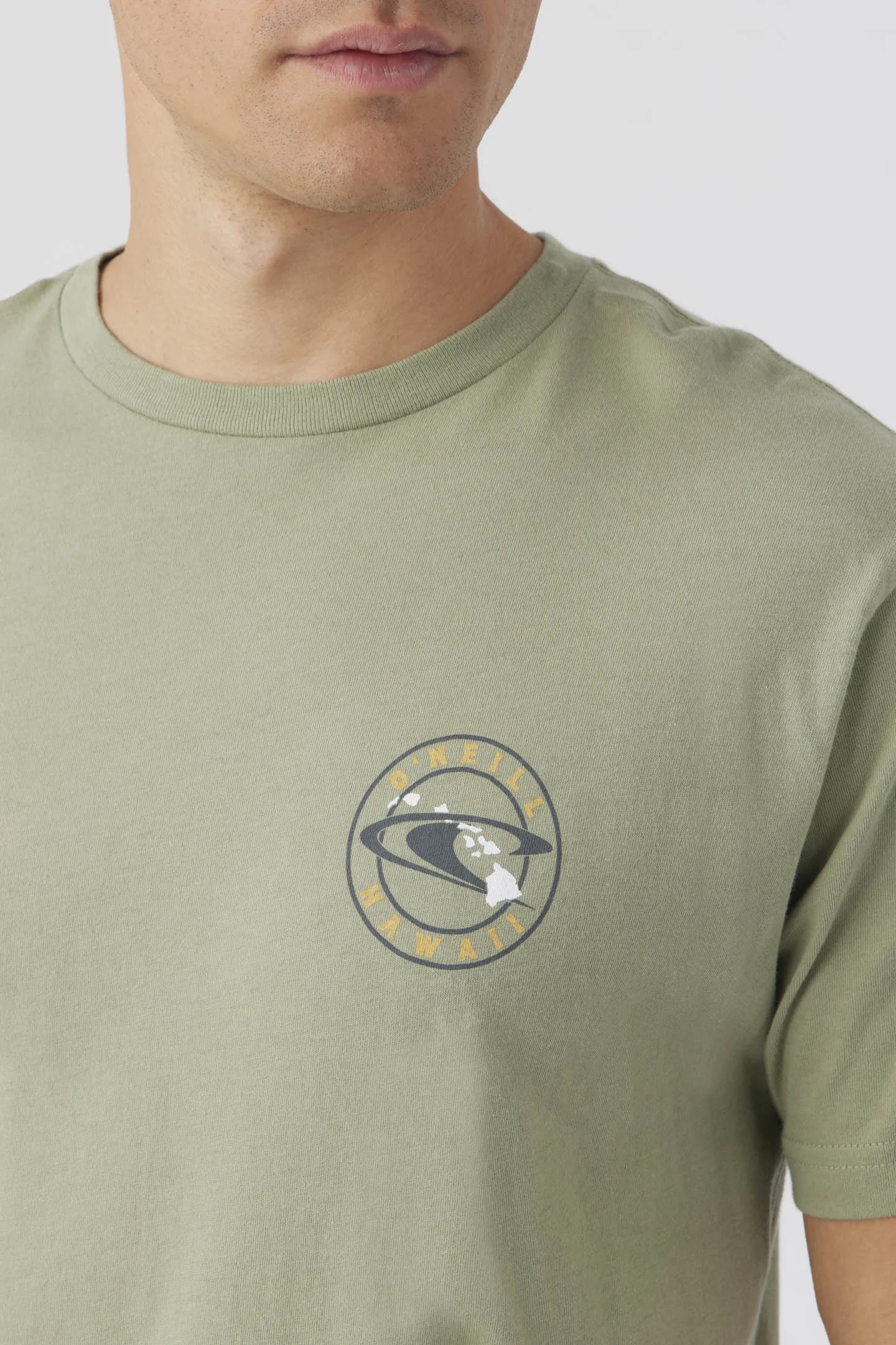 ISLAND CHAIN TEE