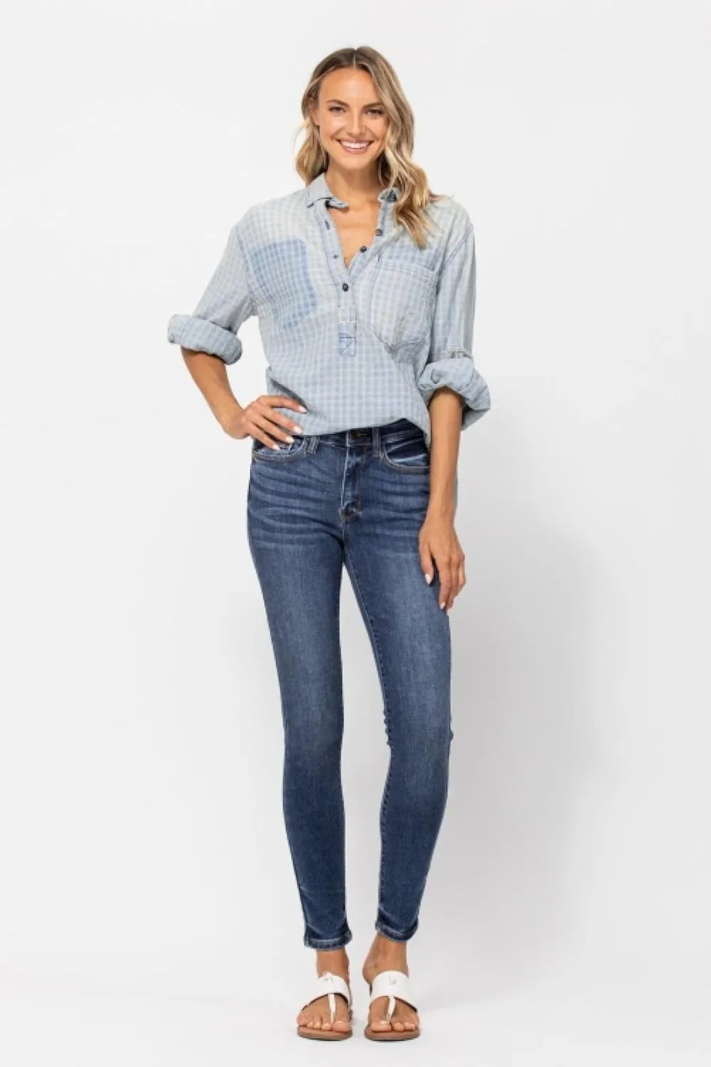 Judy Blue Classic Mid Rise Skinny Jeans for Women Handsand Comfortable Cotton Denim Pants-82252