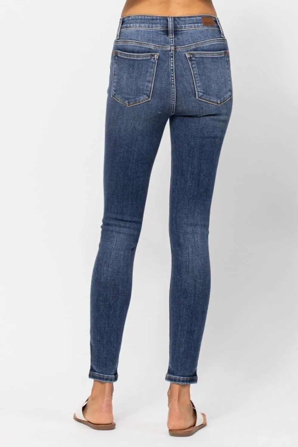 Judy Blue Classic Mid Rise Skinny Jeans for Women Handsand Comfortable Cotton Denim Pants-82252
