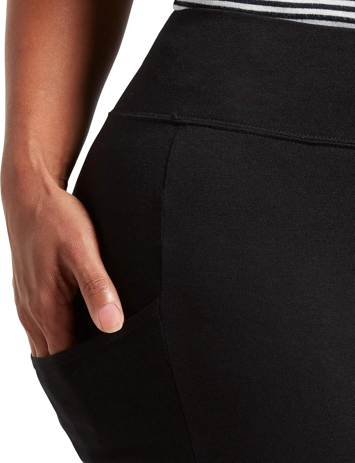 No nonsense Women's Soft Cotton Capri Leggings with Side Pockets Workout Stretch Pull On Pants