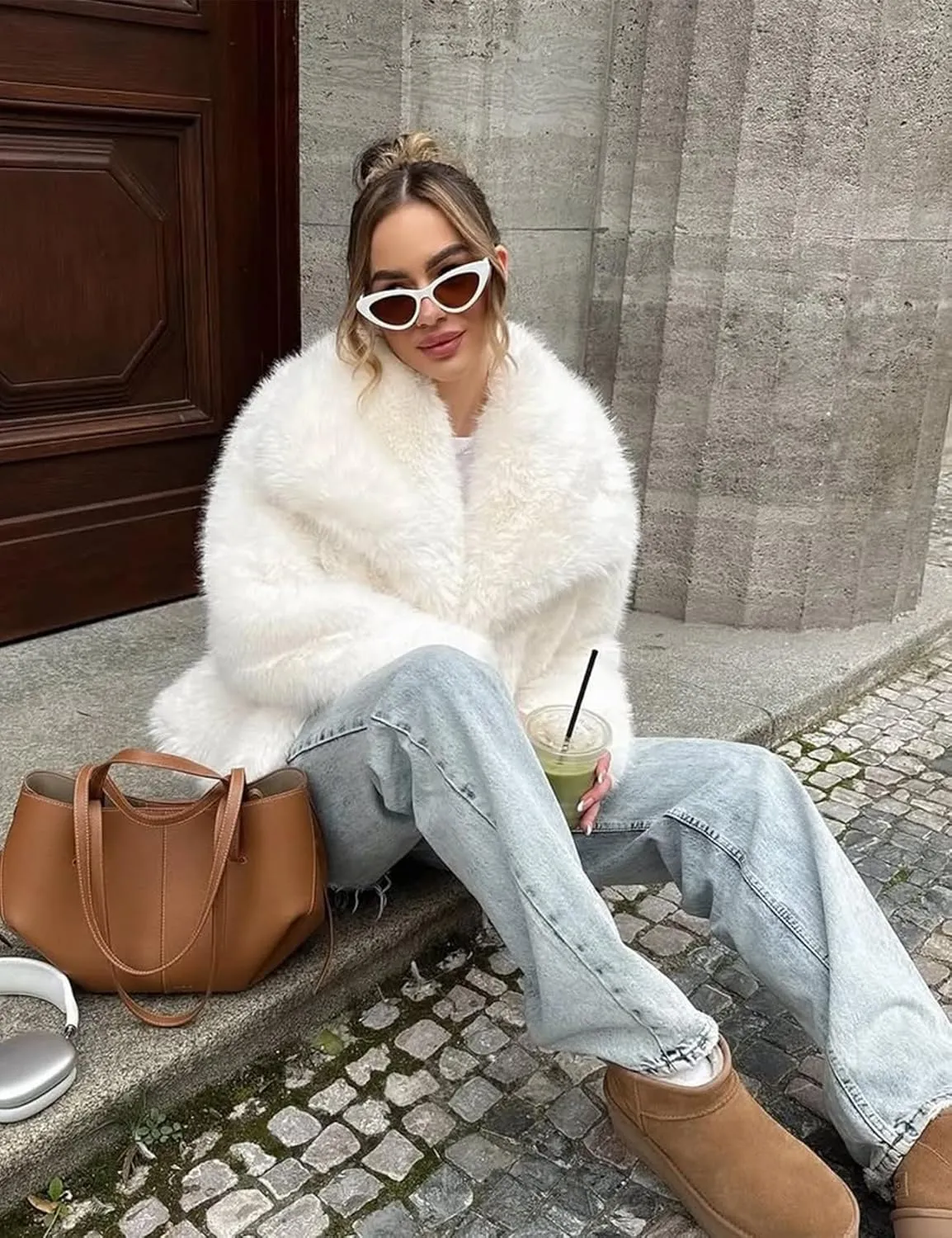 Shiyifa Faux Fur Coat for Women Fluffy Faux Fur Jacket Long Sleeve Open Front Cropped Fuzzy Outerwear