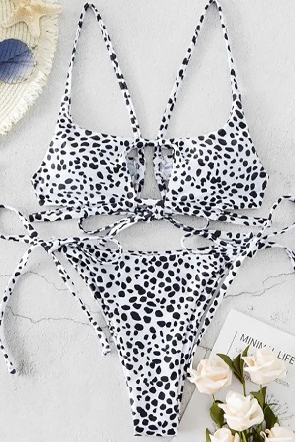 Solid Color Stylish Cutout Lace-Up Bikini