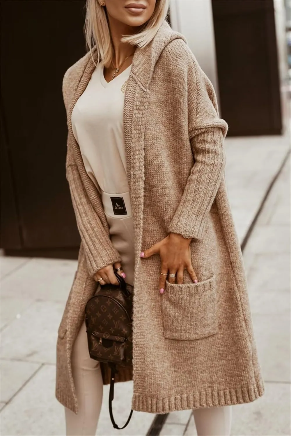 Womens Trendy Cardigan Winter 2023 Plus Size Open Front Long Sleeve Casual Chunky Knit Outerwear with Pockets