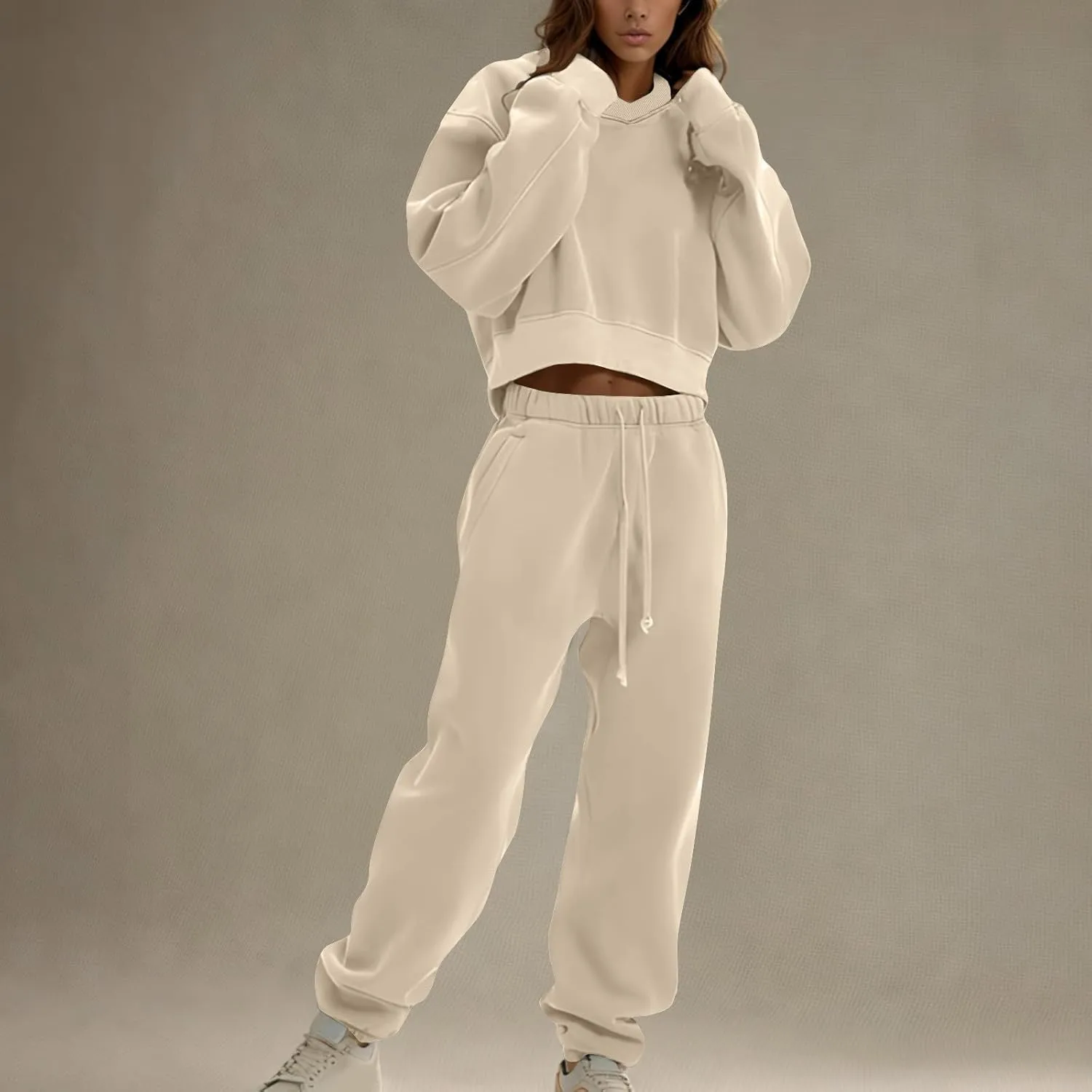 Women's Two Piece Outfits Long Sleeve Crop Sweatshirt and Jogger Pants Lounge Sweatsuit Sets Tracksuit with Pockets